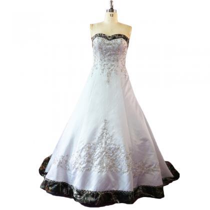 Knight Vintage Wedding Dress With Embroidery on Luulla